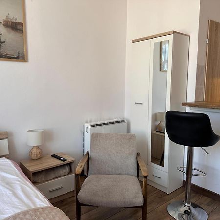 Tomaszów Mazowiecki Apartament Piaskowy Kollataja מראה חיצוני תמונה